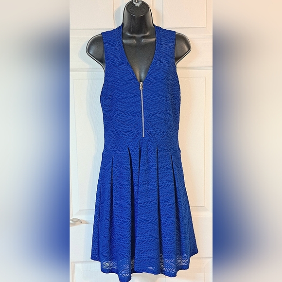 Guess Blue Sleeveless Dress - Picture 1 of 9